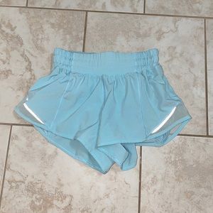 LULULEMON HOTTY HOT LIGHT BLUE SHORTS💙⚡️⭐️❤️‍🔥